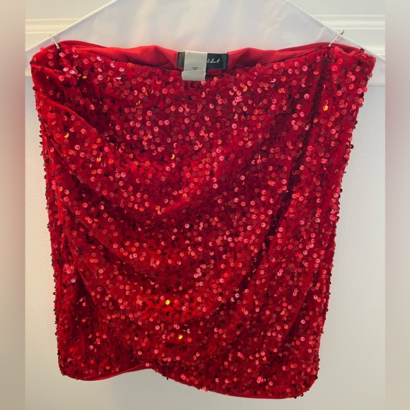 Line and dot red sequin skirt - Picture 6 of 7